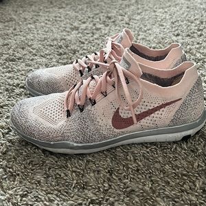 Nike womens Flyknit training shoes. Size 7.